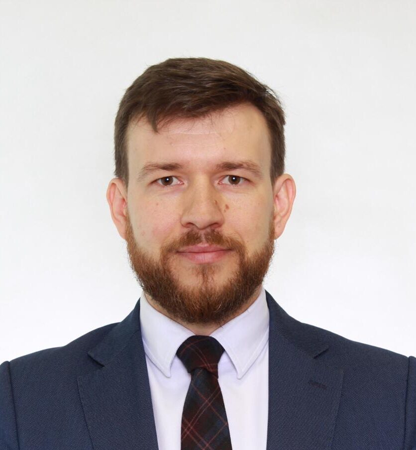 Денис Улютін