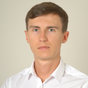  Максим Павлюк